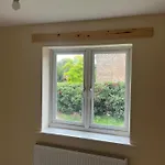 Riverside Retreat In Isleworth
